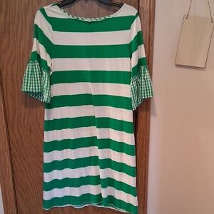 Crown & Ivy Green Checkered Accent Top